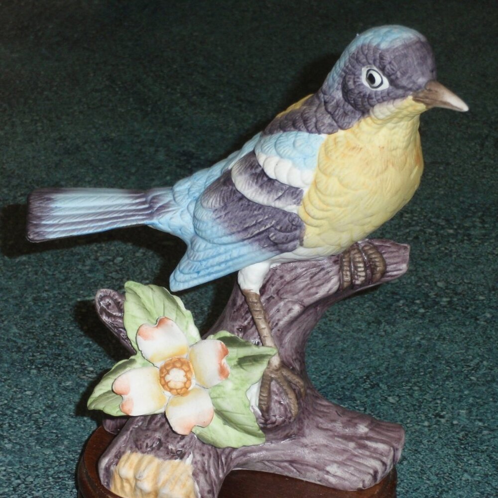 Northern Warbler Song Bird Royal Crown by J Byron - COLLECTIBLE CHRISTMAS GIFT!